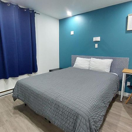 Apd Hotel Монреаль Экстерьер фото